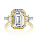 Dantela 3-Stone Emerald Cut Engagement Ring 18K
